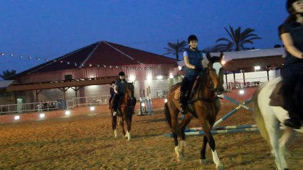 غزيات يعشقن الفروسية