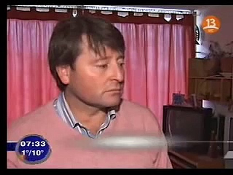 21-07-2010-canal13-Reclaman monopolio de empresas de telecomunicaciones en edificios y condominios.