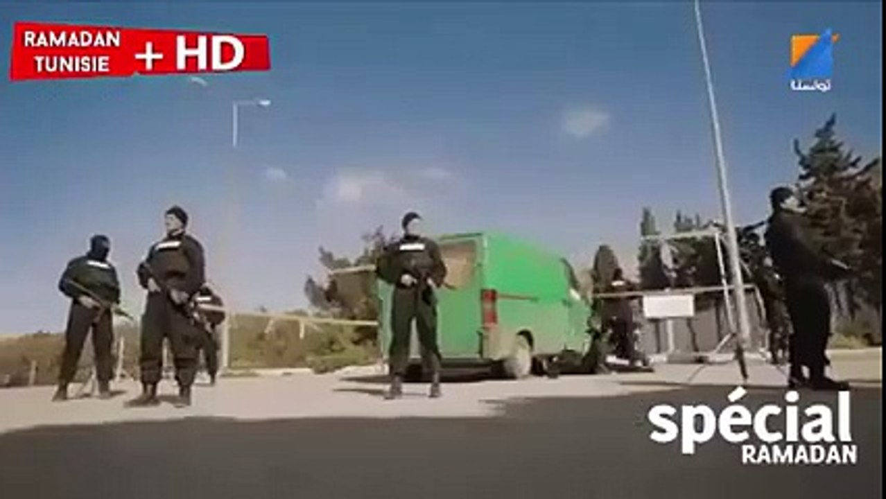 حصري : مقطع من سلسلة حالة عادية bolice يعرض لأول مرة مقتله ضحك لطفي العبدلي و كمال التواتي يفركو في قنبلة ههههه :D