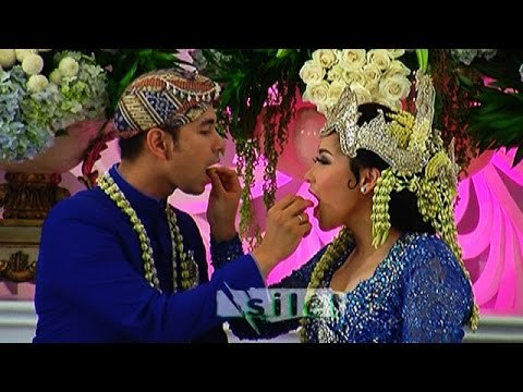 Acara Ngunduh Mantu Raffi & Nagita - Silet 31 Desember 2014