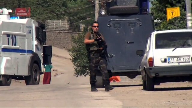 Confrontos entre curdos matam quatro na Turquia