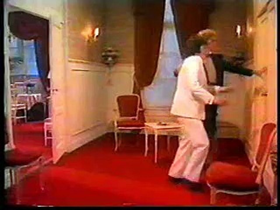 André Hazes en Simone Kleinsma - Zo Zou Het Altijd Moeten Zijn (fragment uit Zoals U Wenst Mevrouw)