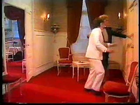 André Hazes en Simone Kleinsma - Zo Zou Het Altijd Moeten Zijn (fragment uit Zoals U Wenst Mevrouw)