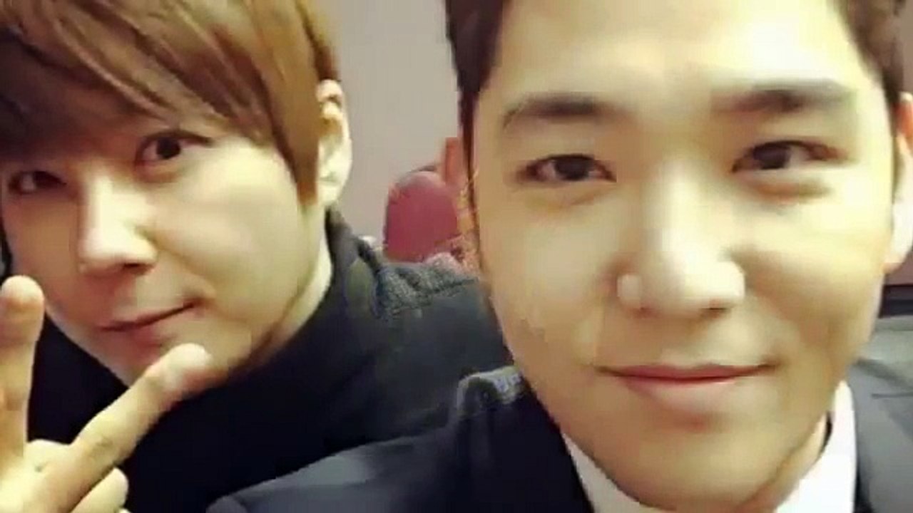 070907 Shin Hyesung & Kim Dongwan - Handkerchiefs KBS Music Bank special stage