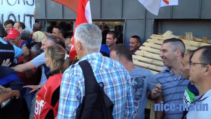 Blocage de la prison de la Farlède  par des dizaines de surveillants