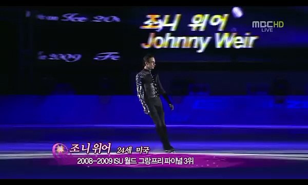 Festa On Ice 2009 Johnny Weir Poker Face