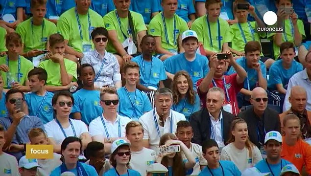 Футбол ради дружбы : с верой в детей