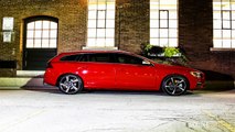 Car Tech 2015 Volvo V60 T6 R Design