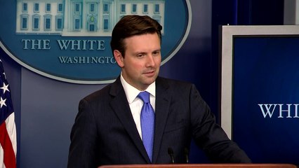 Sala de imprensa da Casa Branca é esvaziada durante coletiva