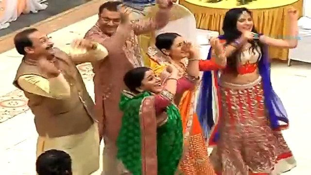 Yeh Rishta Kya Kehlata Hai - 10th June 2015 -Akshara Aur Naitik Ki Shadi Ka Ho Raha Hai Jashn