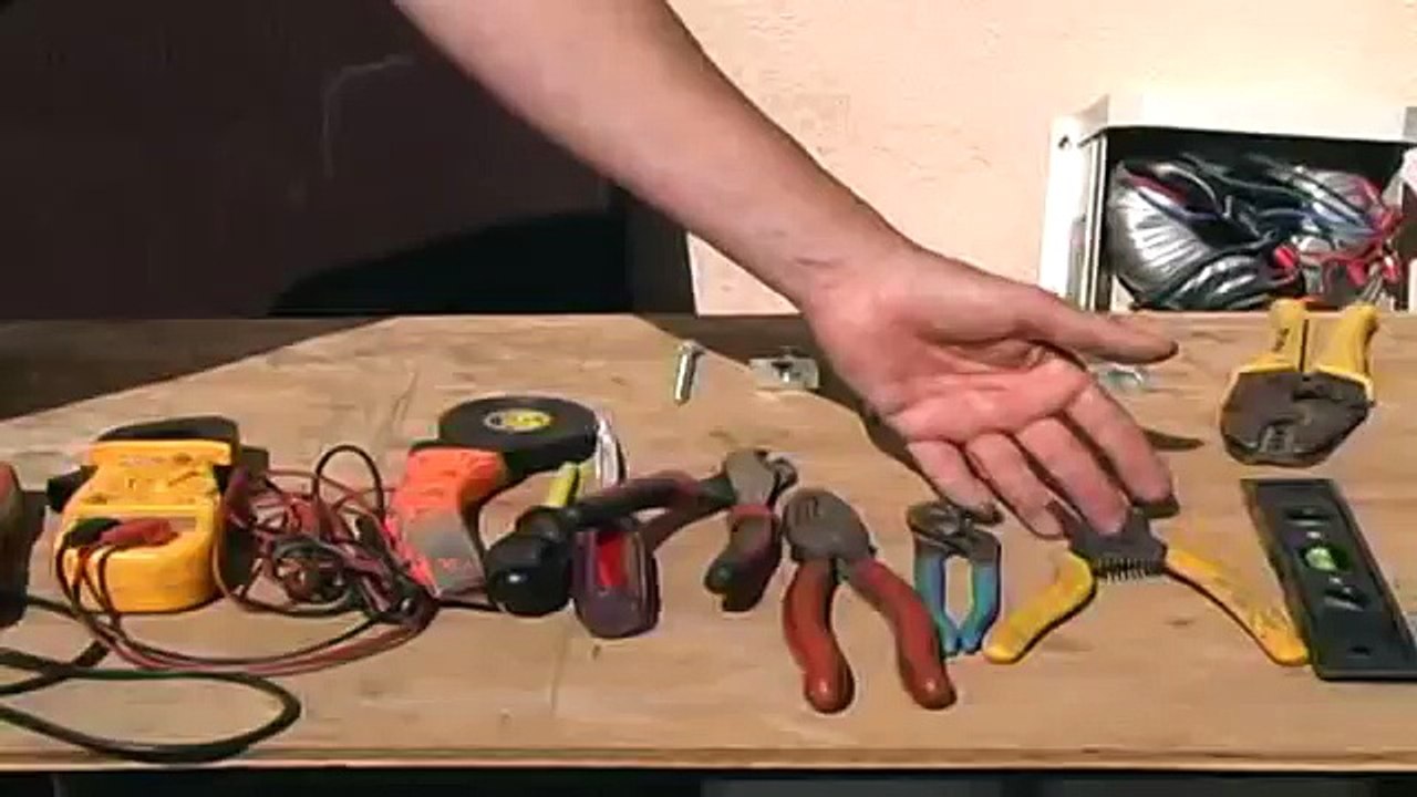 How to Install Solar Panels : Tools for Installing Solar Energy System