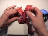 Tying ribbon knots