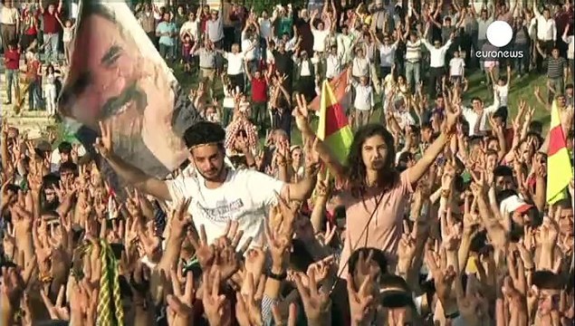 Turkish PM Davutoglu formally resigns ahead of new government