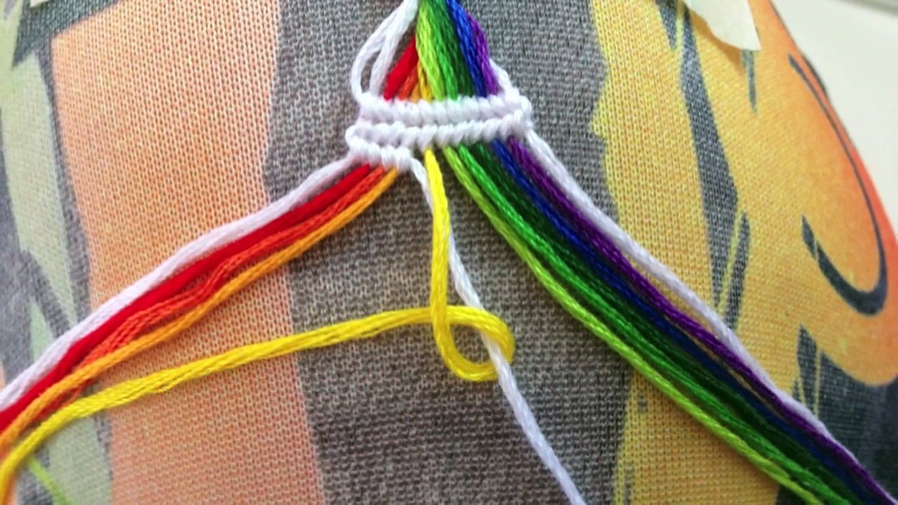 Mustache friendship bracelet tutorial - pattern #8600