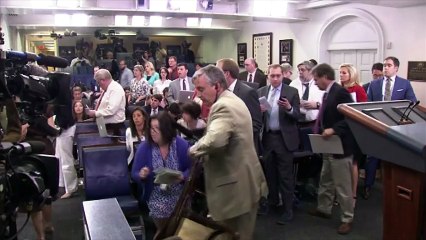 Alerte à la bombe à la Maison Blanche, la salle de presse évacuée