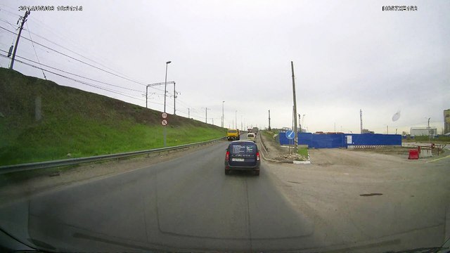 Волжский мост. Рядом строится новый мост. Май 2014 года