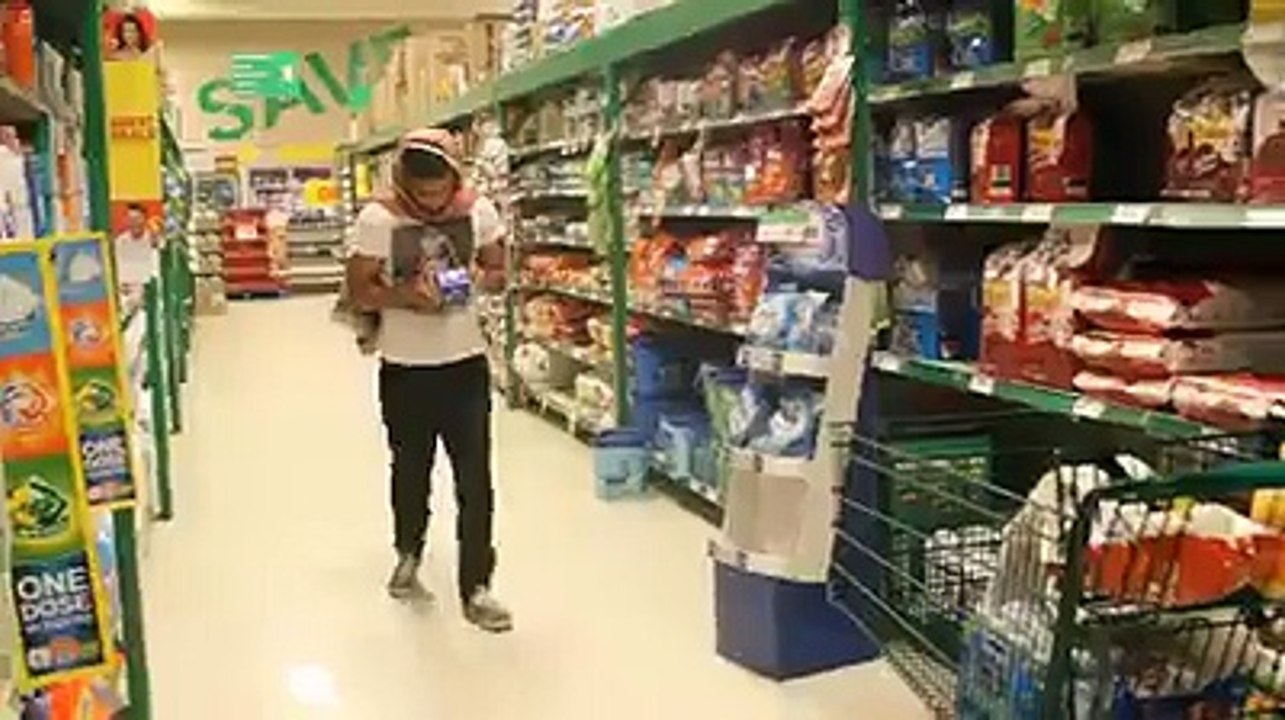 LOL- when desi mom lost her child in store