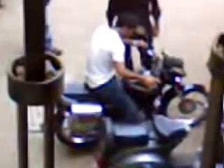 MS Dhoni rides Bike in public place - Video