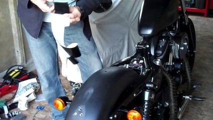 Delboy's Garage, Harley XL883, Five minute repaint, 'quick fix'.