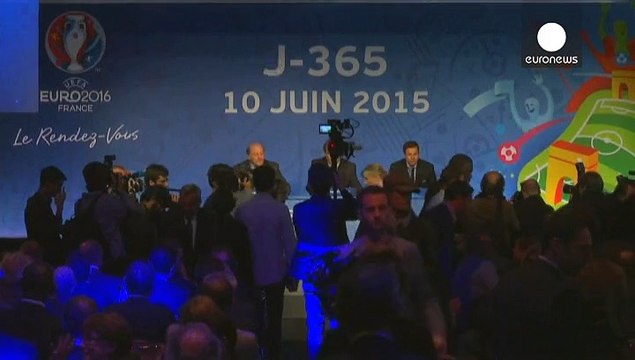 Франція: опозиція футболить прем'єра за поїздку на фінал Ліги чемпіонів