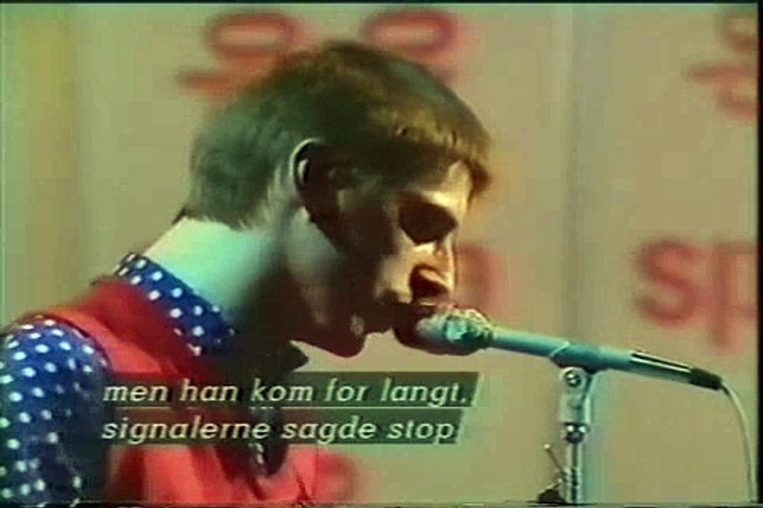 The Jam  - Pity Poor Alfie live.