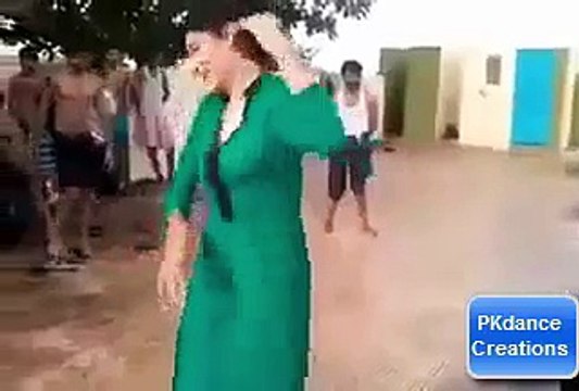 swimming pool ma larkion ka dance 2015