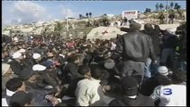 Lampedusa, la tragedia degli immigrati tunisini e la villa di Berlusconi
