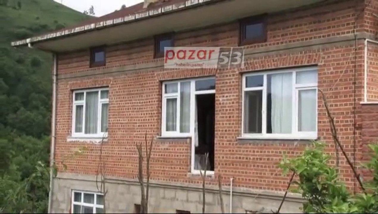 PAZAR'DA İLGİNÇ EV!