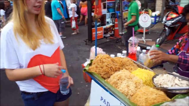 Odcinek 2 - Podróże z Trampami - Spacer po ulicy Khao San, Bangkok, Tajlandia