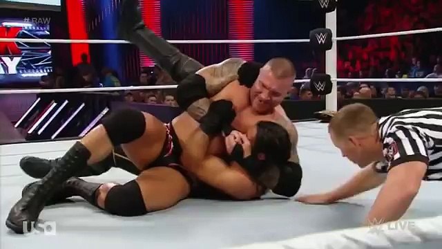 Randy Orton vs Seth Rollins ( Dean Ambrose stands tall ) - WWE Raw May 11 2015