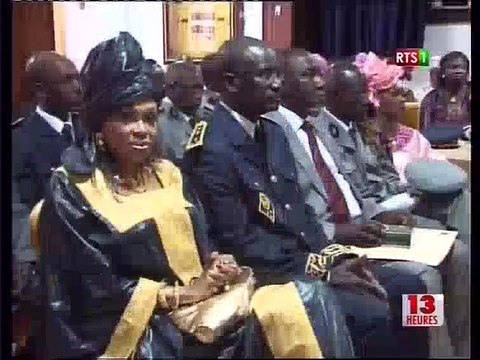 Pour service rendu à la nation; les personnels ,militaires, paramilitaires et civiles recoivent l'ordre national du lion