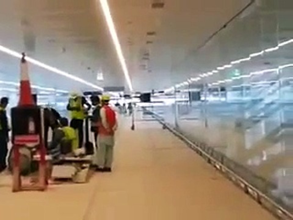 مطار مسقط الدولي الجديد من الداخل   -Muscat new international Airport
