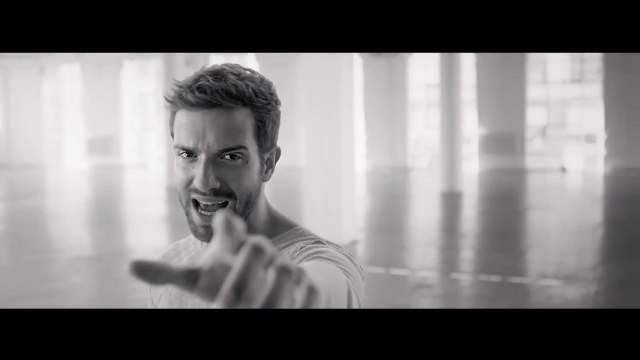 Pablo Alborán - Recuérdame (Videoclip Oficial HD)