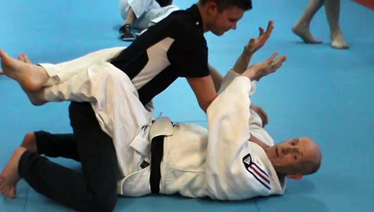 Jujitsu Rollin Philippe. ( Self  Défense)