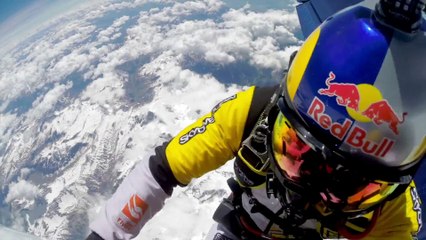 Chute libre à 10000m d'altitude au dessus du Mont Blanc
