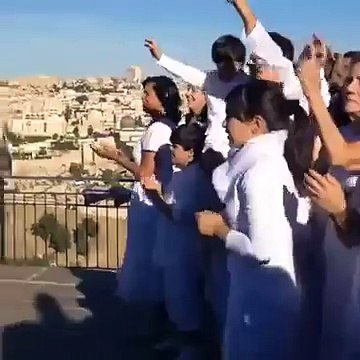 Diante do Trono & Ana Paula Valadão no Monte das Oliveiras em Israel na Gravação do CD DVD Tetelestai DT17 - Música: O Espírito e a Noiva Dizem Vem - Ministério de Louvor e Adoração - Igreja Batista da Lagoinha