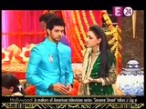 Meri Aashiqui Tum Se Hi - 11th June 2015 - Mehendi Chod Ritika Ishani Ko Milne Gayi