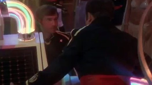 Buck Rogers Dancing - video dailymotion - 526 x 297 jpeg 19kB