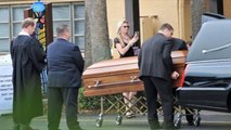 ''Queen of Versailles' Mom on Phone at Daughter's Funeral
