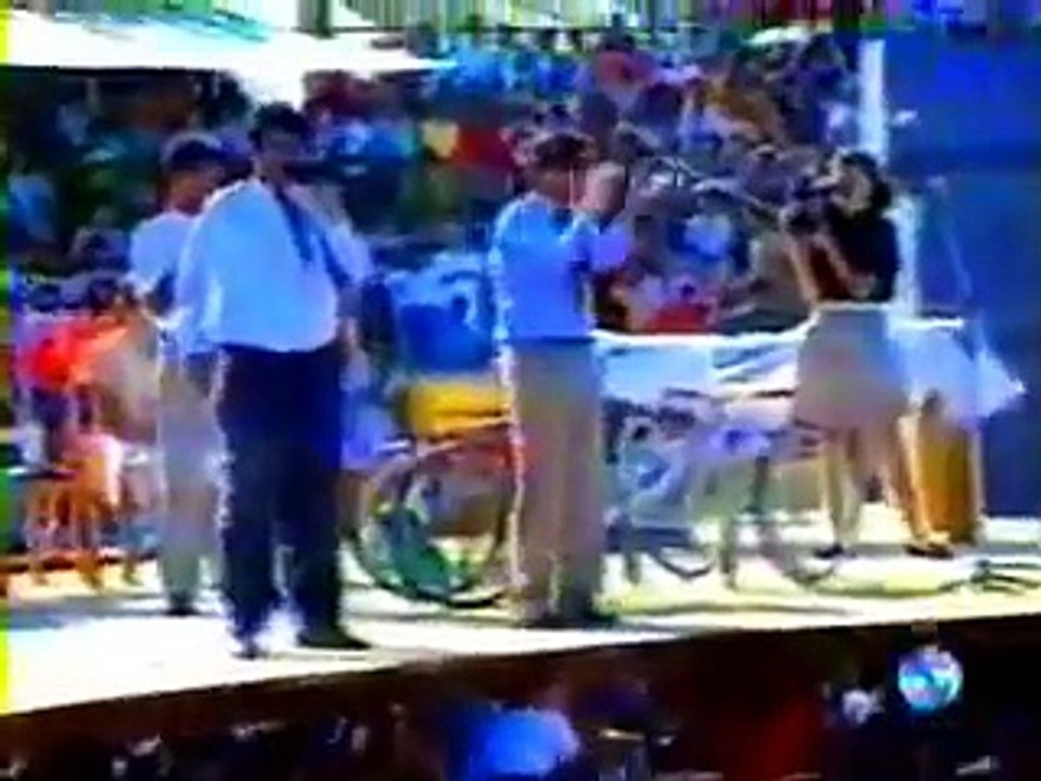 Bispo Edir Macedo ensinando outros pastores a tomar dinheiro dos fiéis da IURD