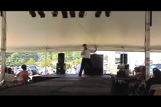 Colin Paul sings 'You'll Never Walk Alone' Elvis Week 2005
