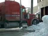 Trucker cuts amazing path to dock, Schiller Park, IL
