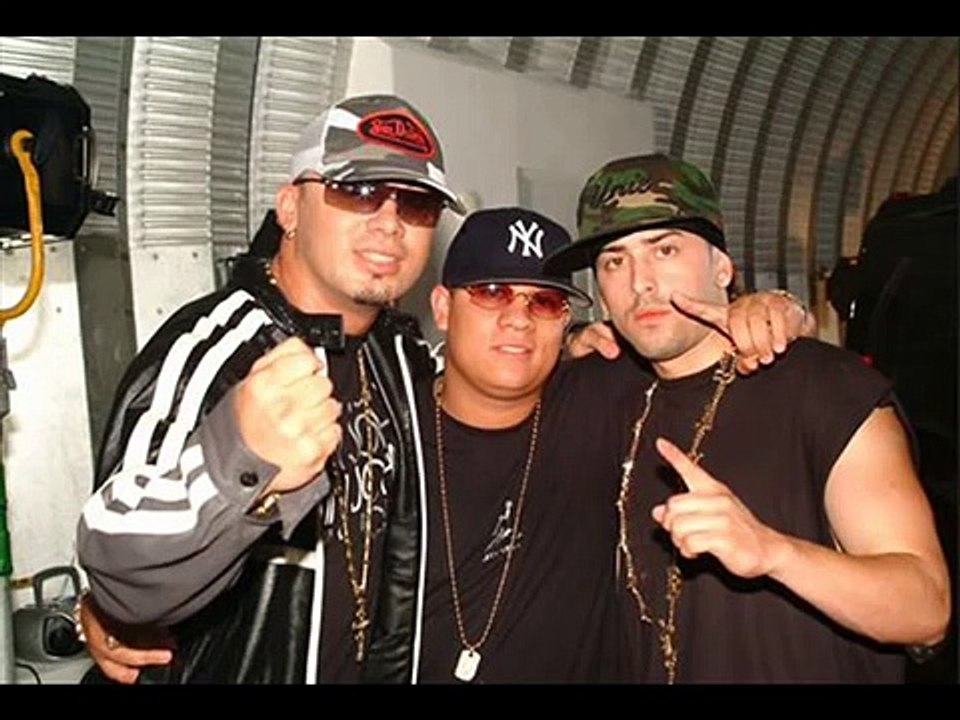 Soy del Callejon wisin y yandel hector el father