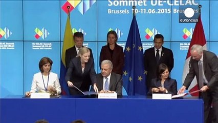 L'UE supprime les visas pour les Péruviens et les Colombiens