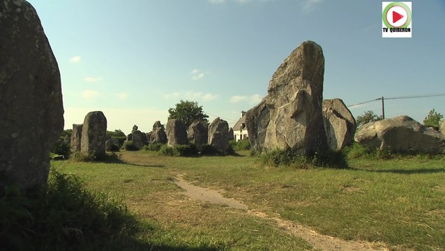 Erdeven | Les menhirs libres de Kerzerho - Bretagne Télé