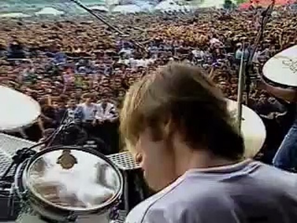 Soundgarden - Hands All Over Live