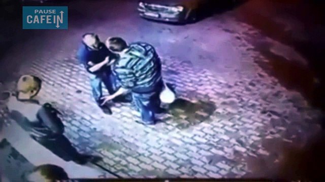 Cet ancien boxeur met K.O. deux ivrognes en un clin d'oeil