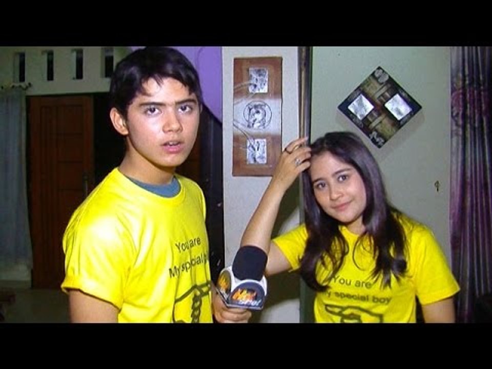 Prilly Dapat Kunjungan Fans Dari Singapura - Hot Shot 28 November 2014