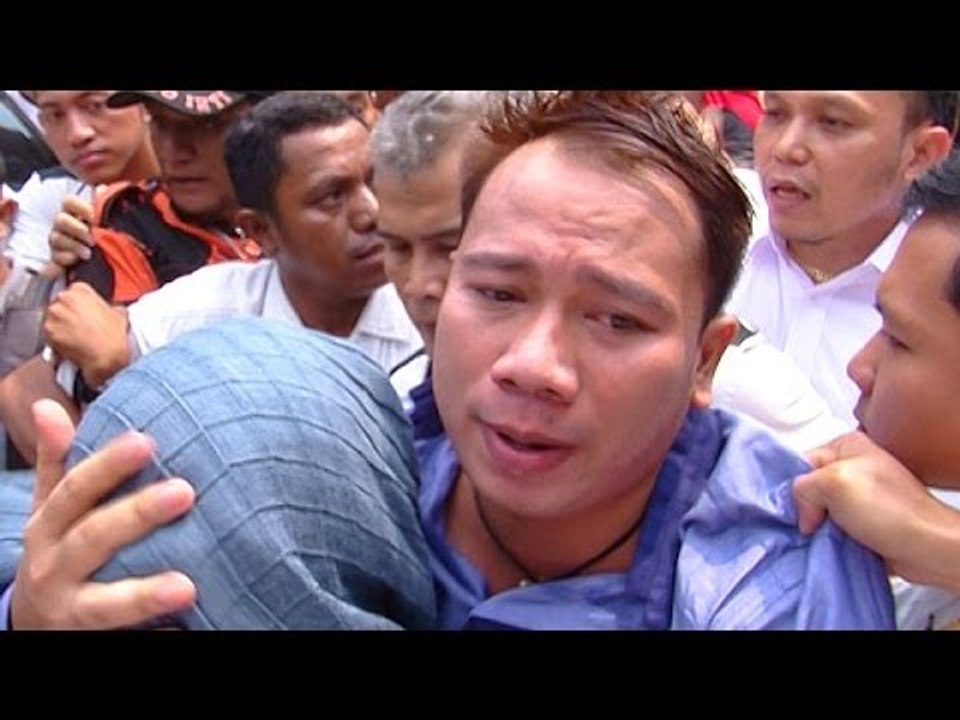 Bebas Dari Penjara Vicky Prasetyo Kembali Ke Bui? - Hot Shot 09 November 2014