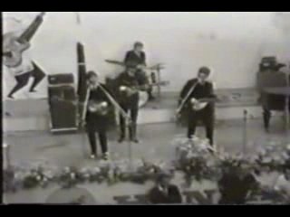 Beatles - I Saw Her Standing
